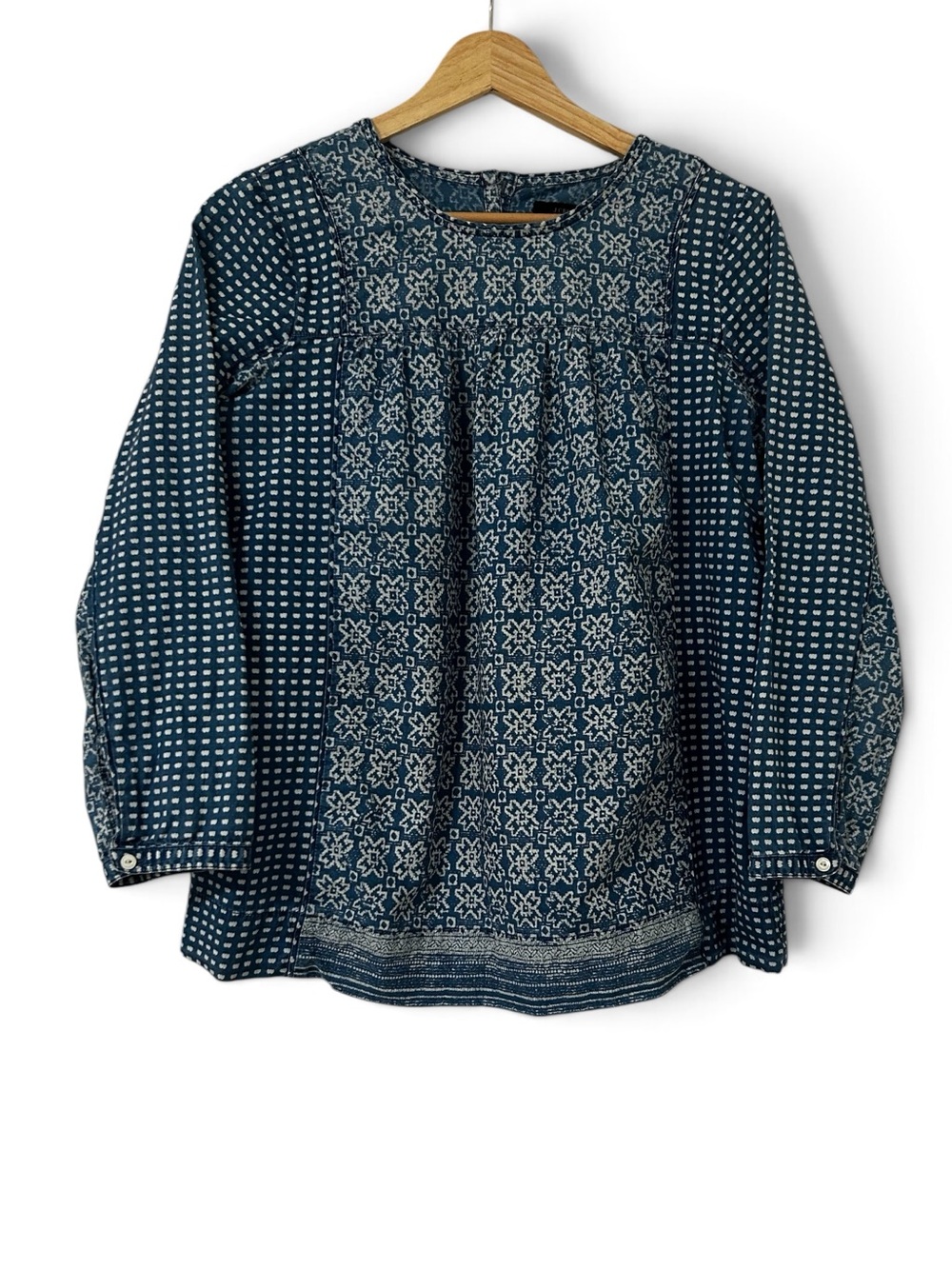 J Crew Chambray Long Sleeve Blouse Size 6 lightweight denim block print Batik